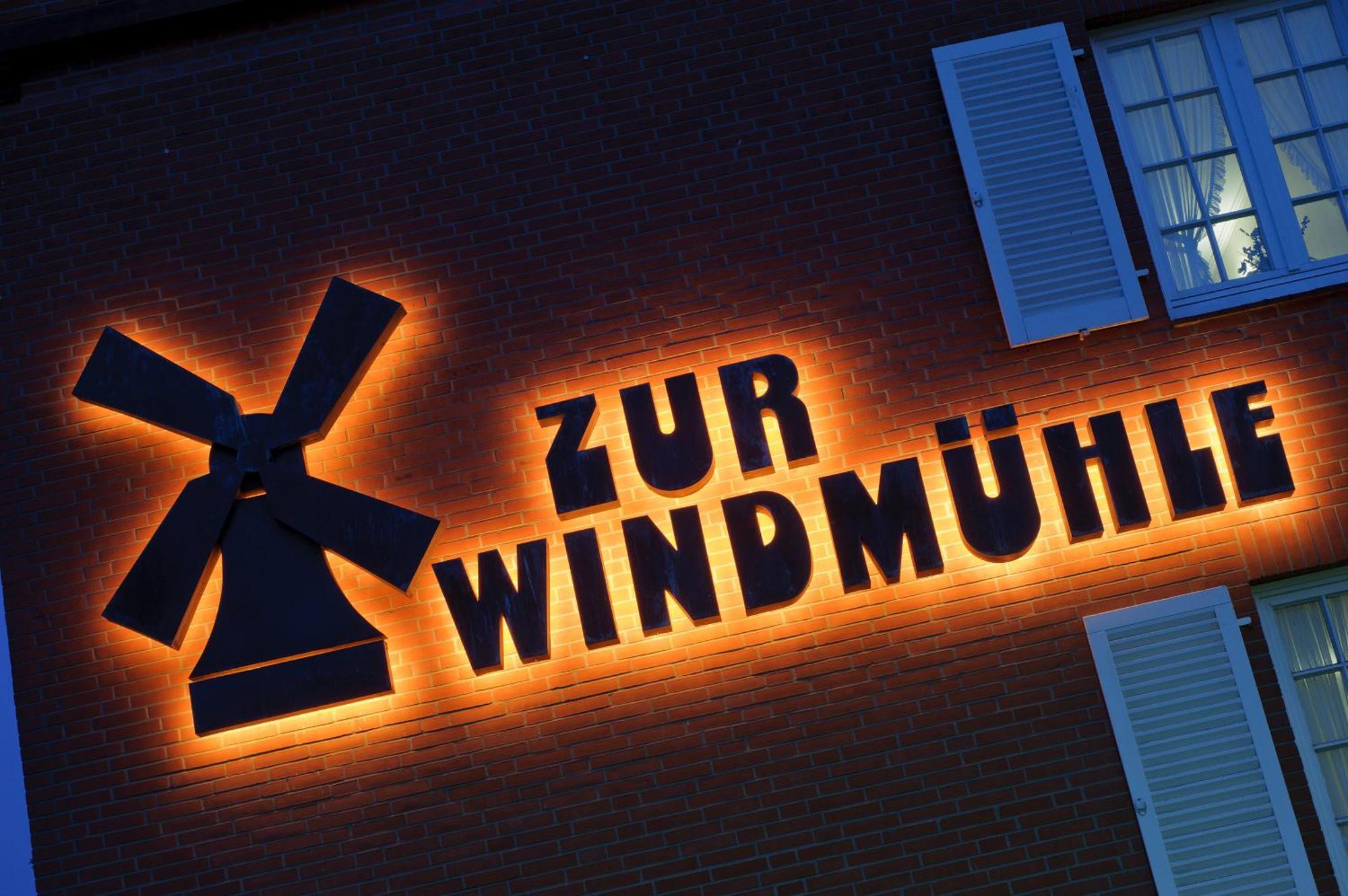 Hotel Zur Windmuhle Stapelfeld Esterno foto